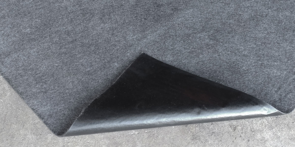 Extra Sticky Mat Stays Put and Absorbs Liquids