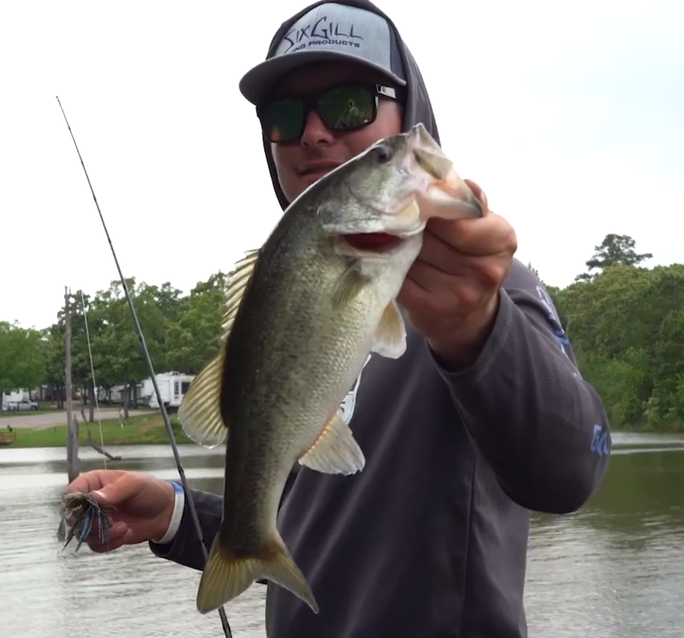 Sometimes you gotta go FINESSE for the BIGGINS BASS Elite Pro Tyler Rivet  Reviews the Khimera Rod - Sixgill Fishing Products