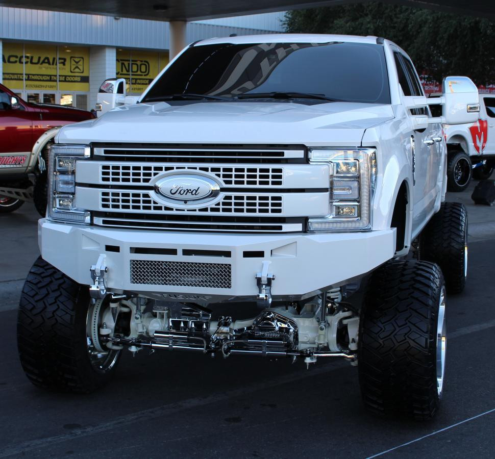 Base Bumper.
Clevis Mounts.
No Lighting Mounts.
License Place Center Mesh.
Monster Swivel Hooks.