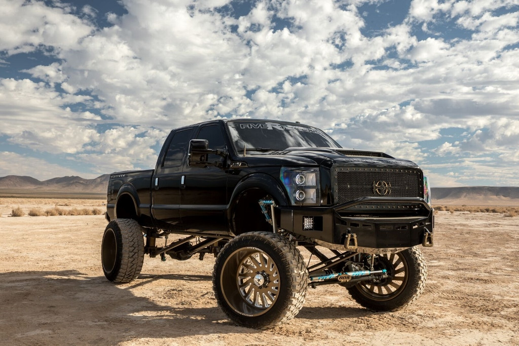 Pre-Runner Style.
Clevis Mounts.
Rigid Industries Q-Series  lights. 

