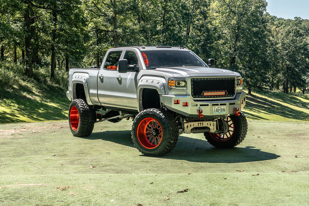Base Bumper with sensor provisions.
Clevis Mounts.
Two Rigid Industries Dually's per side (Radiance).