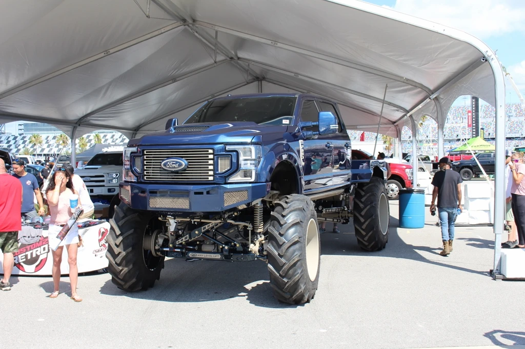 Gladiator Series
No Clevis mounts 
No Fog Light Mounts 