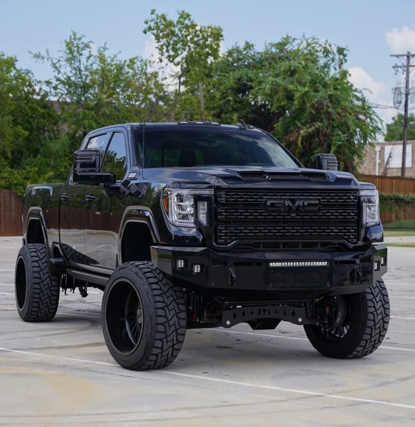 Rigid Industries Dually's (3x3 cube lights) as fog lights.  
Clevis mounts.
Front Parking Sensors 
Block Heater Provision
Rigid Industries 20" SR in the vent area