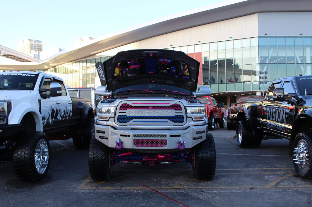 Clevis Mounts
Front parking sensors
6" Single Rows
20" Single Row light
Center vent with stainless steel mesh insert