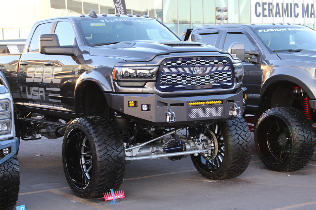 Clevis Mounts
Front parking sensors
Baja Designs 3" Squardons
20" Single Row light Baja Designs
Center vent with stainless steel mesh insert