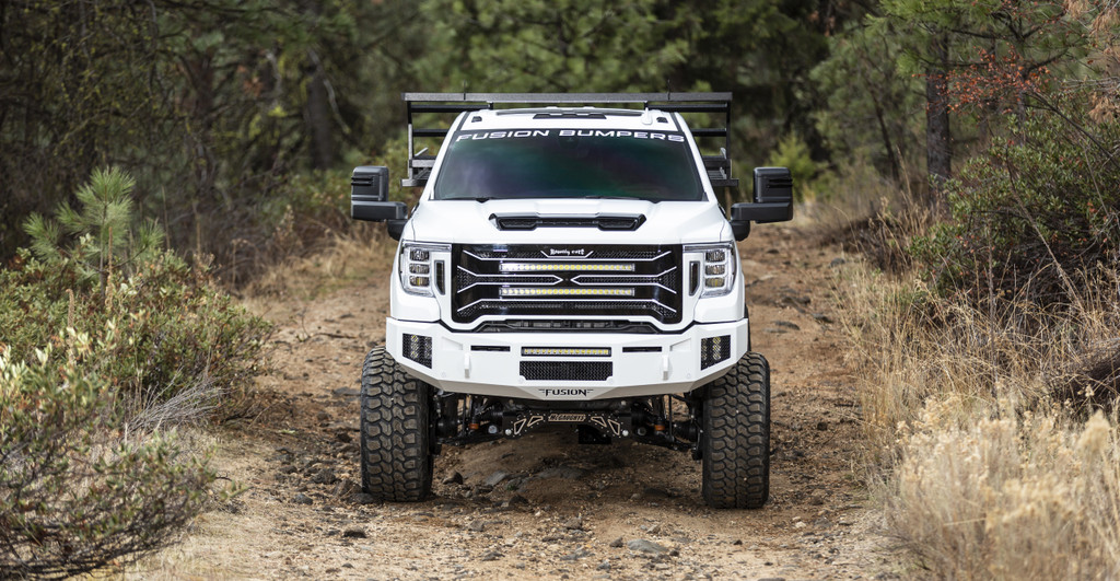 2020 GMC HD 
Gladiator Edition
Royalty Core Grille 