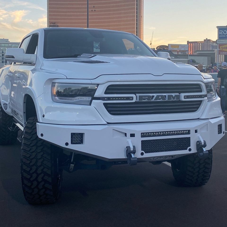 Clevis mounts
Parking Sensors
20" Single Row in vent area
One Rigid industries Dually XL per side