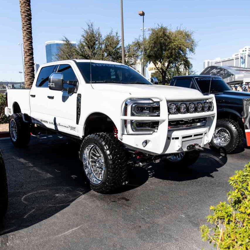 Clevis Mounts.
Defender Grill Guard.
Radius Tubing.
Rigid 6" SR Mounts, Staggered.
Adaptive Cruise Control Mount.
Front Parking Sensors.