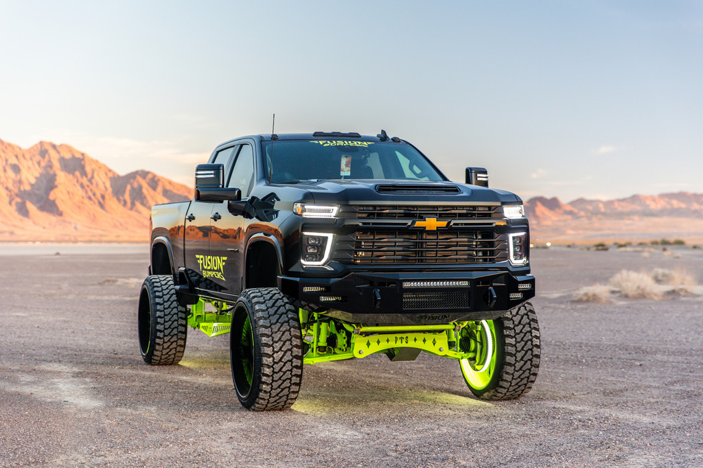 Clevis mounts
block heater provision
20" single row light in the vent area
6" single row light mounts