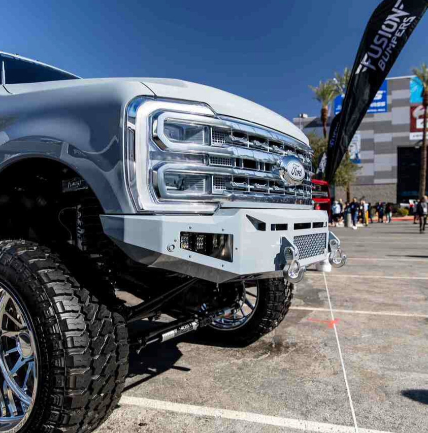 *NEW DESIGN*
Light Buckets for Fog Lights
Two 3" Cube Lights (Only option)
Clevis Mounts.
20" Single Row Light in vent area.
Adaptive Cruise Control
Front Parking Sensors