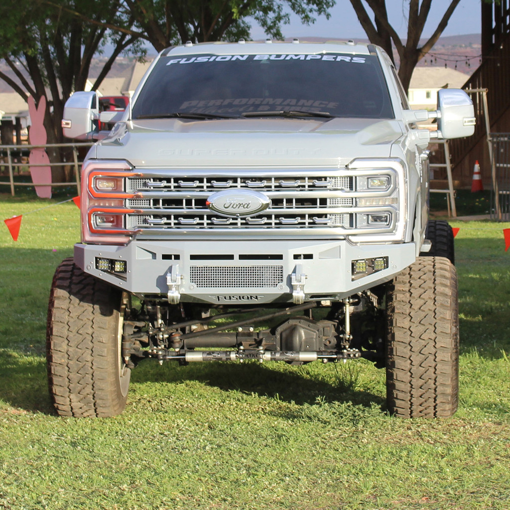 *NEW DESIGN*
Light Buckets for Fog Lights
Two 3" Cube Lights (Only option)
Clevis Mounts.
20" Single Row Light in vent area.
Adaptive Cruise Control
Front Parking Sensors