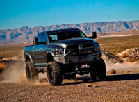 Gladiator Series.
Pre-Runner Bar.
Center Vent. 
30" Rigid Industries E-Series hung off the Pre-Runner Bar.