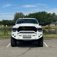 Offset Rigid 4" 360 Series as fog lights. 
Clevis Mounts 
Center vent with stainless steel mesh insert 
Pre-Runner Bar