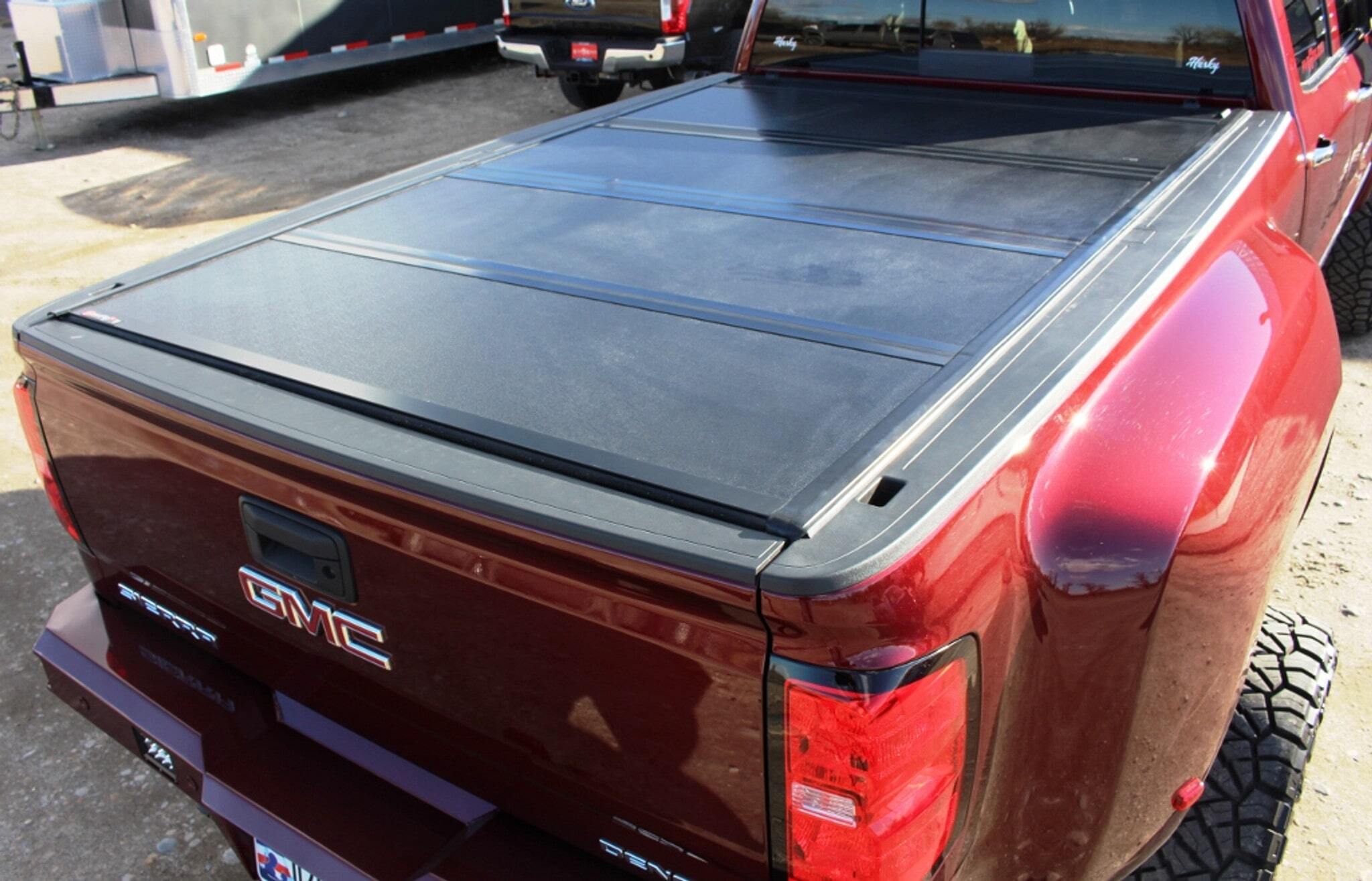 <p>Bakflip Tonneau</p>