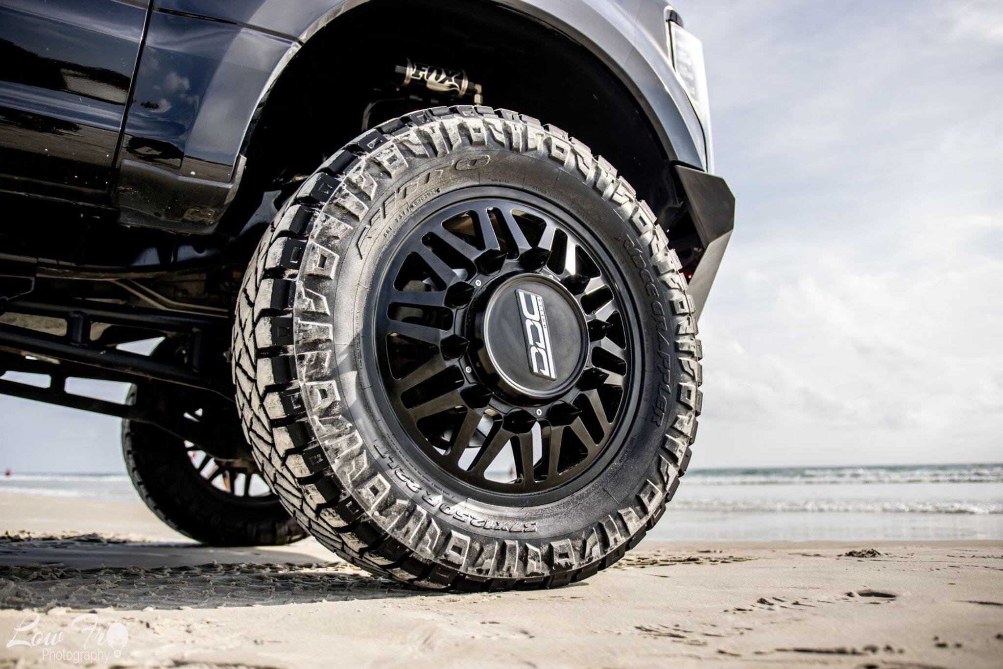 <p>DDC 22" Aftermath/ Nitto Ridge Grapplers. BDS Leveling kit, Fox C/O kit, Fox shocks and Dual Steering Stabilizer.</p>
