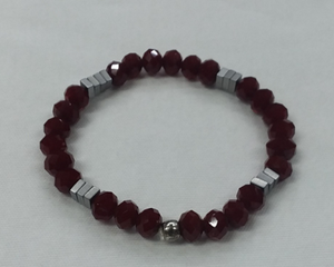 Triple square maroon bead bracelet.

Standard size-fits most

Handmade in Texas by Carol Su.