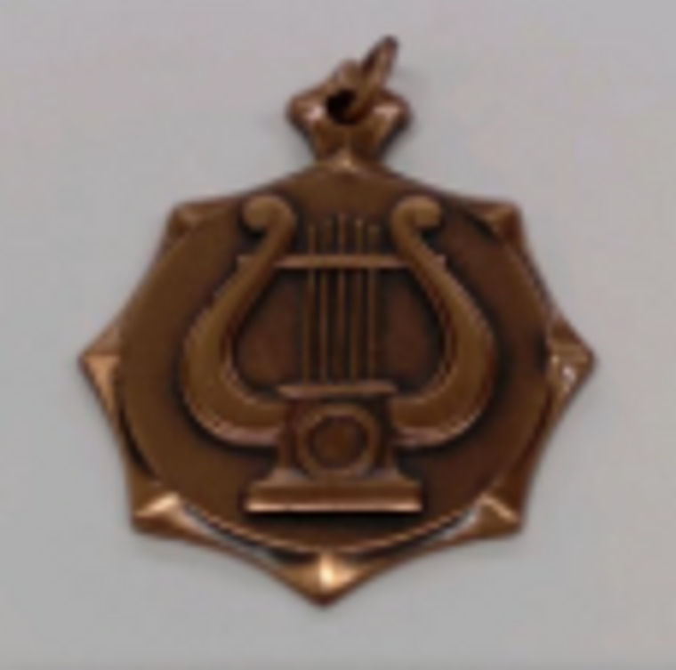 Medal-Band Lyre