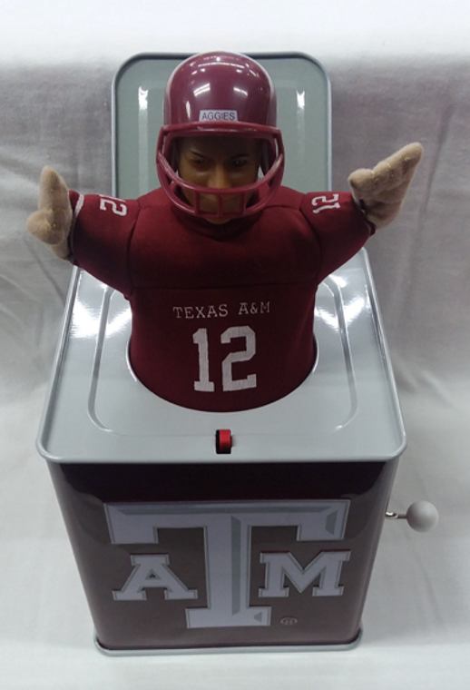 Embossed Texas A&M® logo on the front and rear
The Texas Aggies® logo on the sides
12th ManTM logo on the lid
Maroon and white baked enamel finish
Football player features #12 on the maroon jersey
Plays a rousing version of "The Aggie War Hymn"