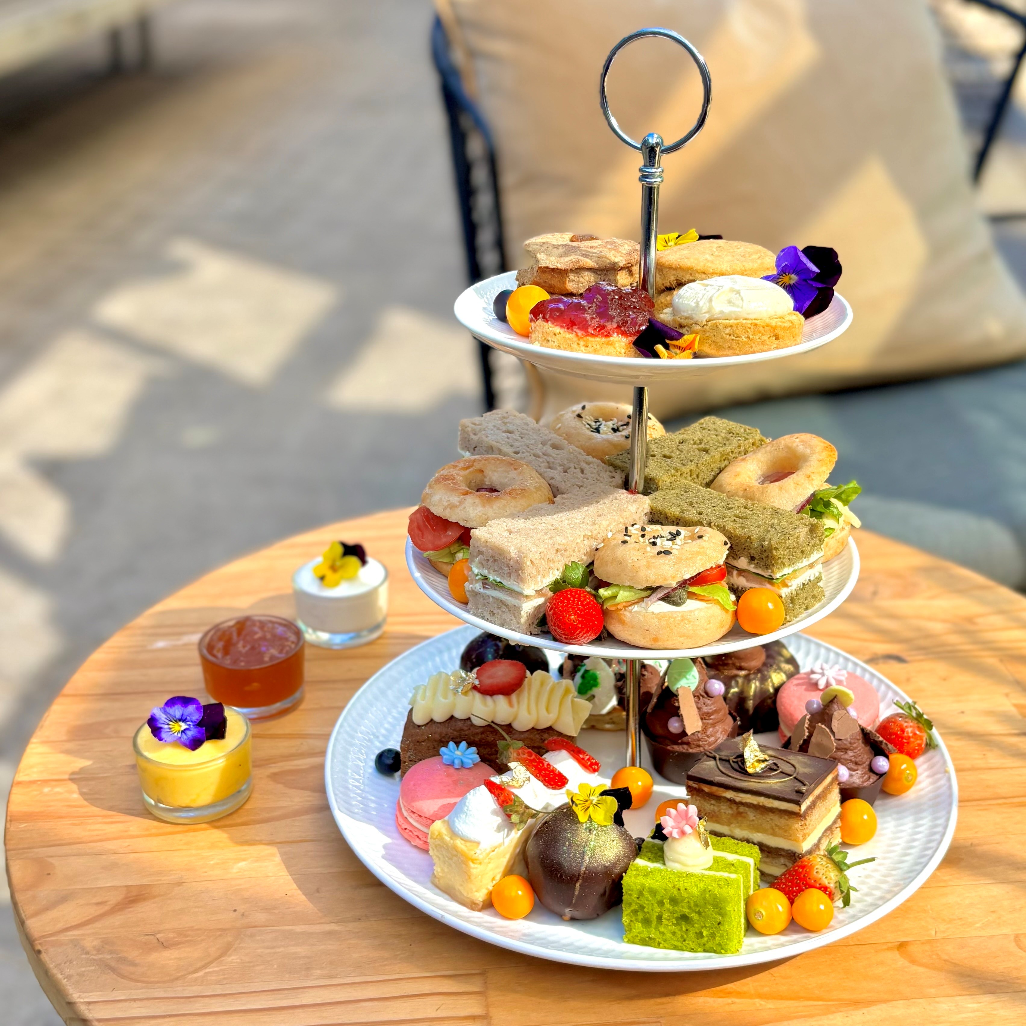 AFTERNOON TEA AT SEA POINT FOR TWO PEOPLE