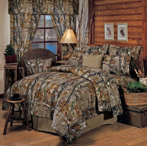 Realtree All Purpose Queen Size Bed In A Bag - Camo Comforter, Shams, Bedskirt, Fitted Sheet, Flat Sheet & Pillowcases