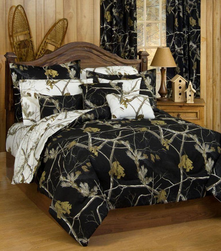 Realtree All Purpose Black & White Complete Comforter, Sham & Sheet Set - Queen Size