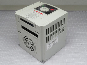 Industrial Systems SV040iG5A-4  Frequency Converter 0-1V 9.0AMp 6.9 KVA 3 Phase  For Sale