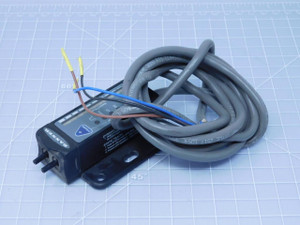 Banner R55FPB    R55 Color Mark Plastic Fiber w/ Blue LED For Sale