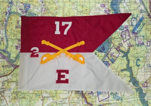 Cavalry With Gold Sabers Guidon 17 / 2 / E