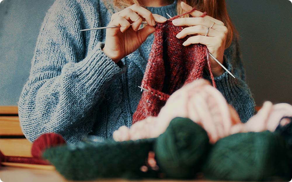 about-us-knitting-12.jpg