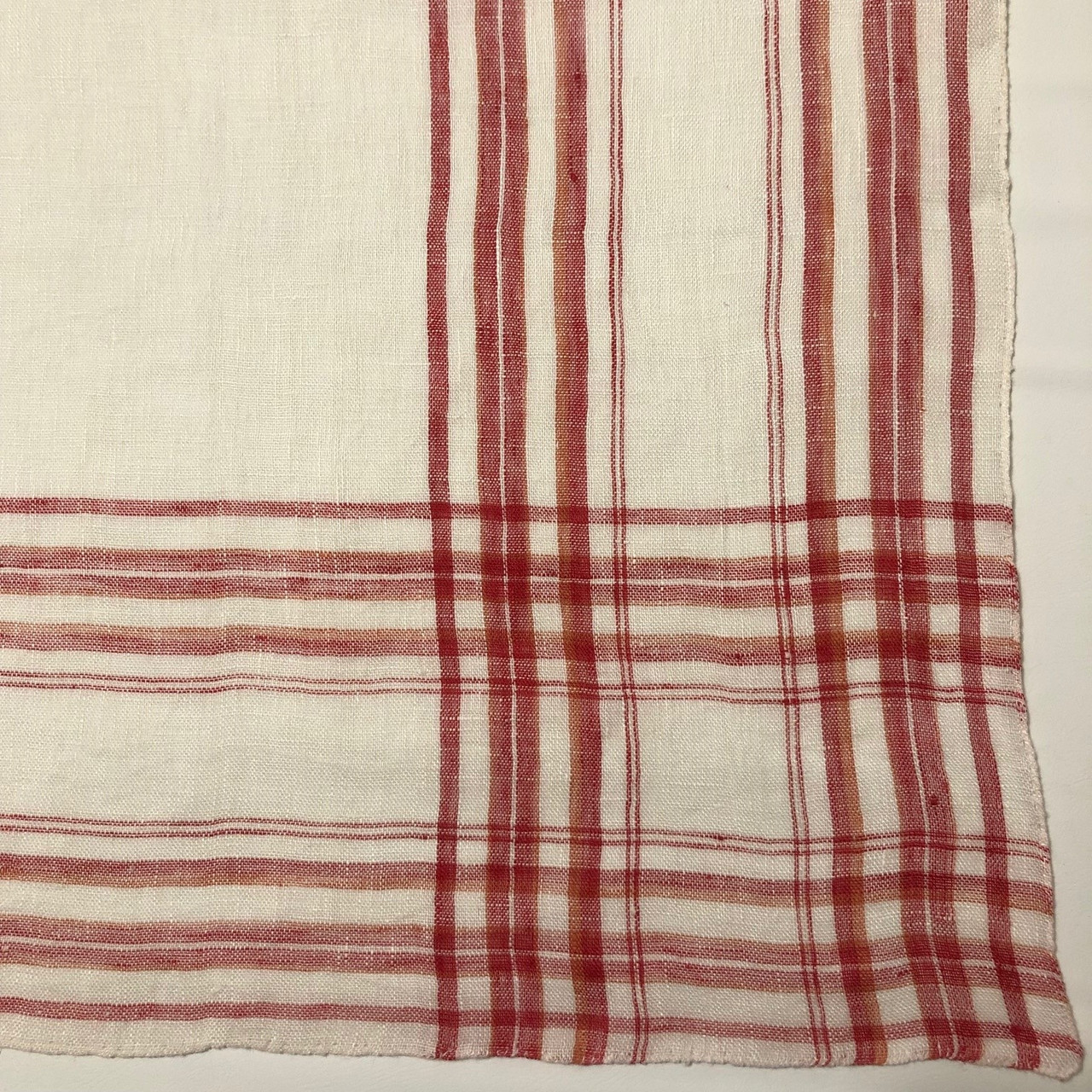 Red Border Linen Scarf - DAR Shopping