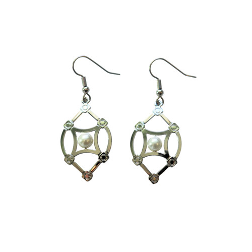 Lay Light Earring with White Pearl