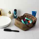 THE FLAT LAY CO. Toiletry Carry - Green