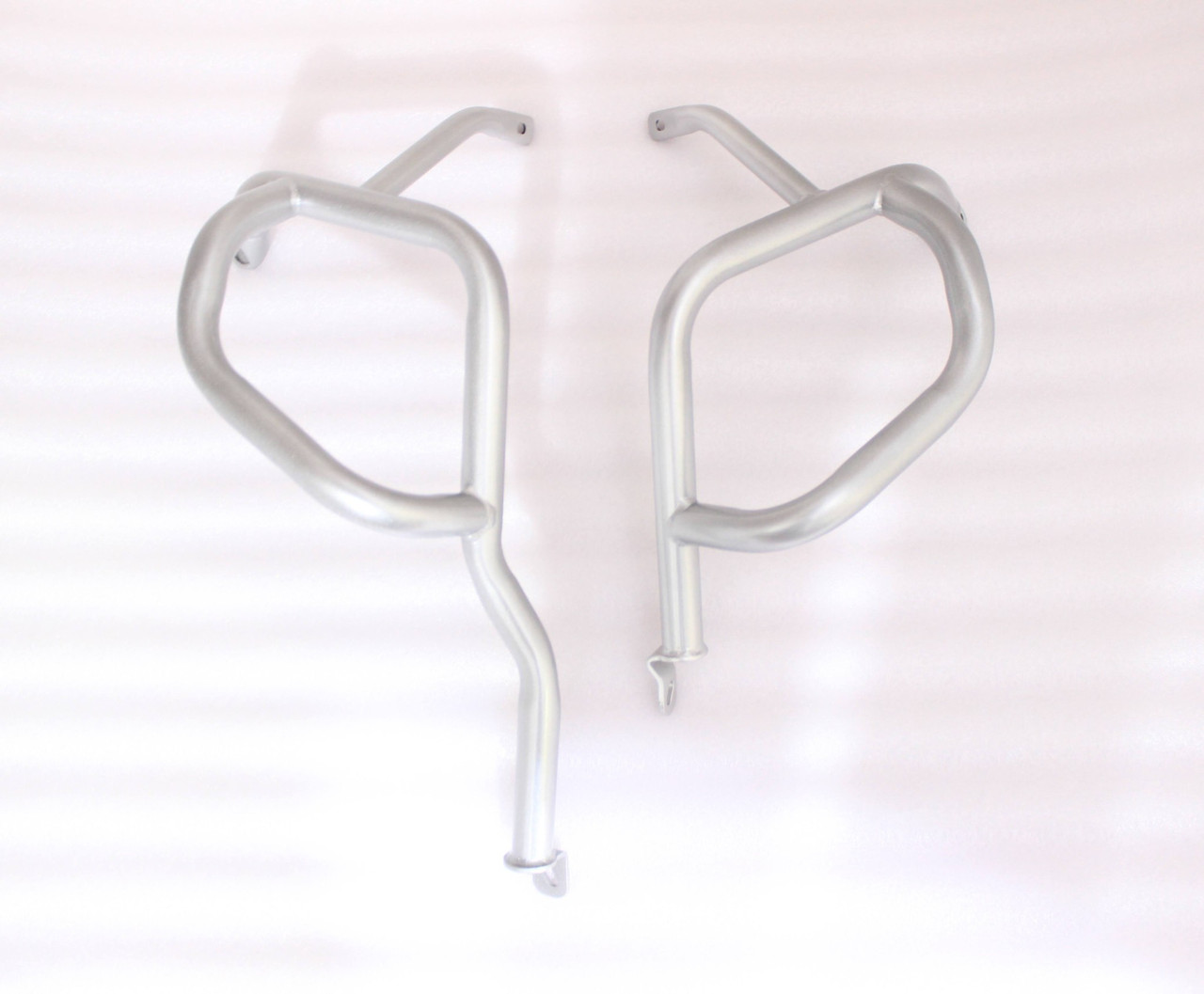 モンキーズ Dresser Bar Kit for Triumph Scrambler 1200 Models – Engine