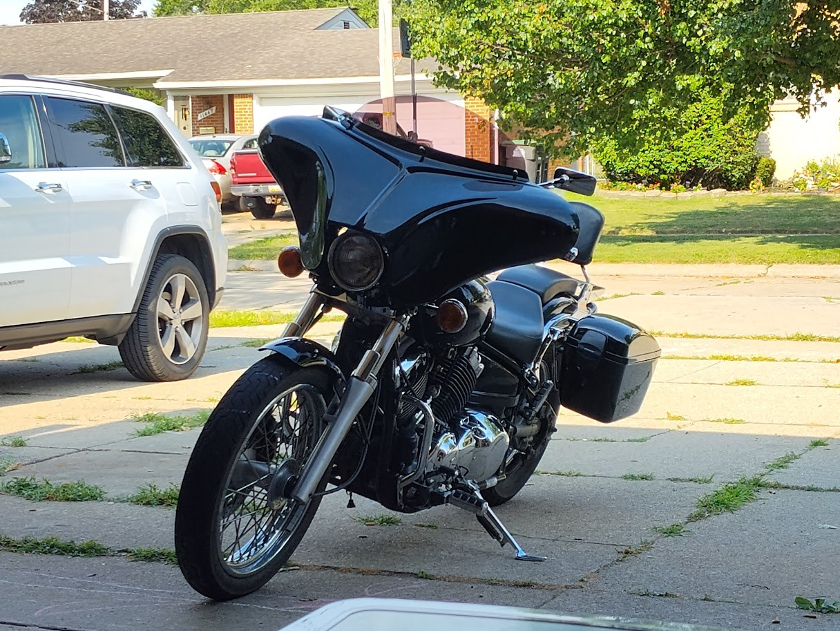Painted Batwing Fairing Windshield 4 Yamaha Bolt 2013-2014 & Bolt