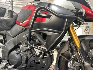 Engine Guard Highway CRASH BARS FOR SUZUKI DL 1000 V-STROM 2014-2016 BLACK