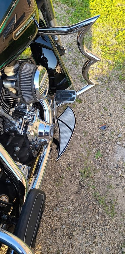 Front Footpegs Floorboards Footboards 4 Harley Touring Softail Road King Glide