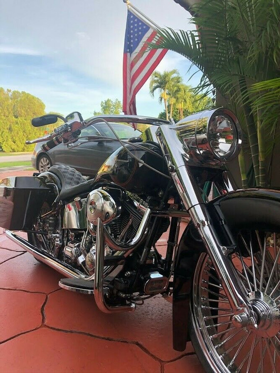 CUSTOM ENGINE GUARD HIGHWAY CRASH BAR 4 HARLEY  FATBOY SOFTAIL 1.25"  2000-2017