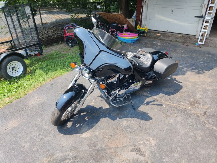 PAINTED FAIRING WINDSHIELD 4 2008-2019 Harley Softail Rocker C Breakout 114