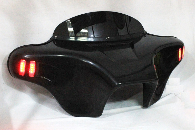 BATWING FAIRING WINDSHIELD PAINTED 4 Harley FLD Dyna Switchback 6X9" 05-17