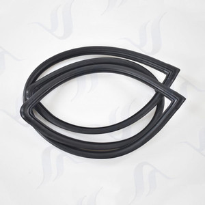 Rear windshield weatherstrip Rubber Seal fits Toyota Hilux RN20 RN25 #64831-89107 Rear windshield weatherstrip Rubber Seal fits Toyota Hilux RN20 RN25 #64831-89107