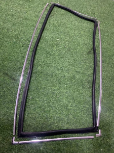 Toyota Corolla 1980-1983 Rear Screen Rubber Seal & Steel Trims Set Toyota Corolla 1980-1983 Rear Screen Rubber Seal & Steel Trims Set