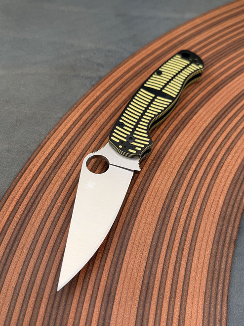 Spyderco Para Military® 2 Salt Yellow/Black CPM Magnacut®