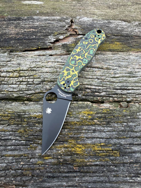 Pre-Owned Spyderco SMKW Exclusive Para 3 Folding Knife DLC Cru-Wear/Toxic Storm FatCarbon