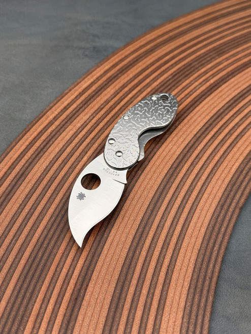 Pre-Owned Spyderco Cricket Etched
