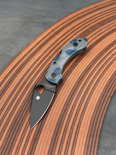 Pre-Owned Spyderco Dragonfly 2 Super Blue Factory Outlet Exclusive
