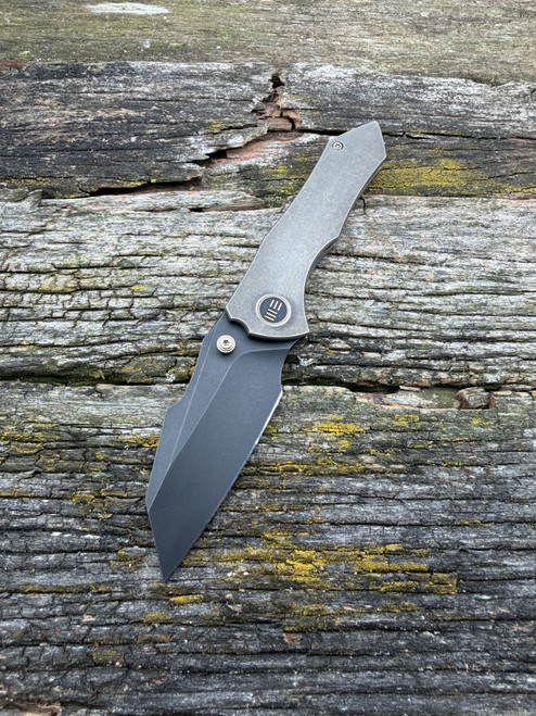 Pre-Owned WE Knives High Fin