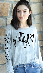 GRATEFUL HEART L/S TEE with HEARTS on Arm. (Grey) 