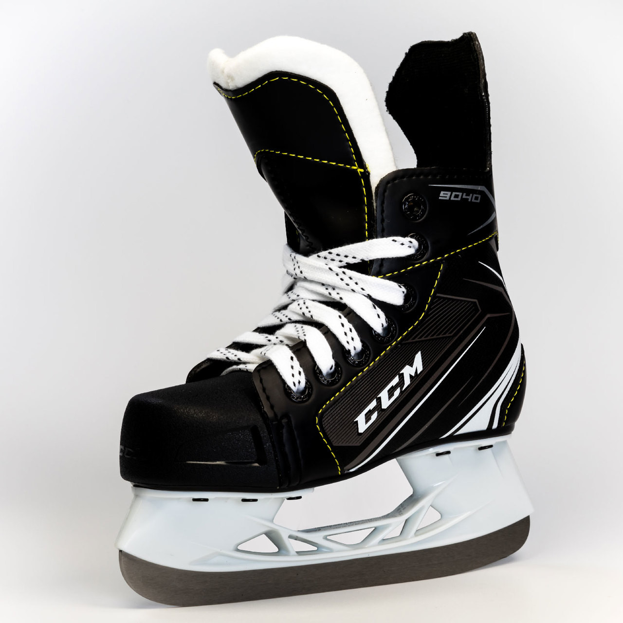 ccm tacks 9040 junior