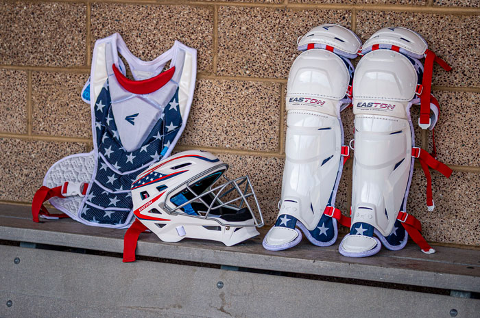 Easton Intermediate Elite X Stars & Stripes Catcher's Set