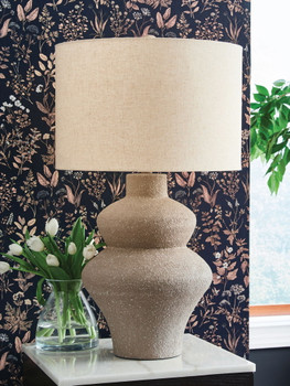 Jossleigh - Beige - Metal Table Lamp